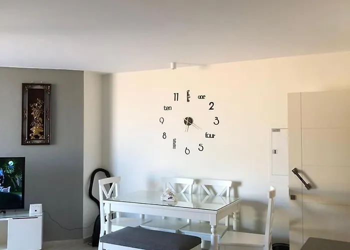 Apartment للايجار في المونت جلاله العين السخنه 3 غرف مكيف بالكامل *